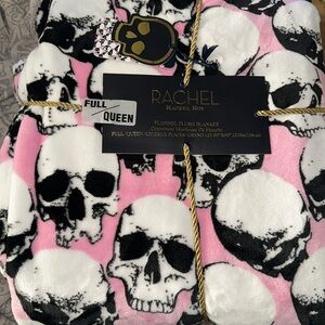 QUEEN Pink Skull Throw Blanket ◈ Rachel Roy